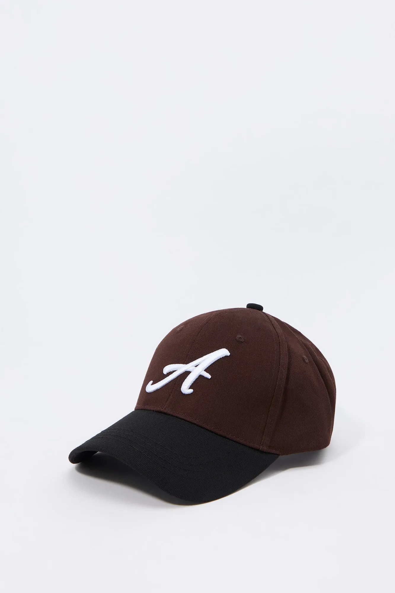 Casquette de baseball deux-tons avec motif brodé City