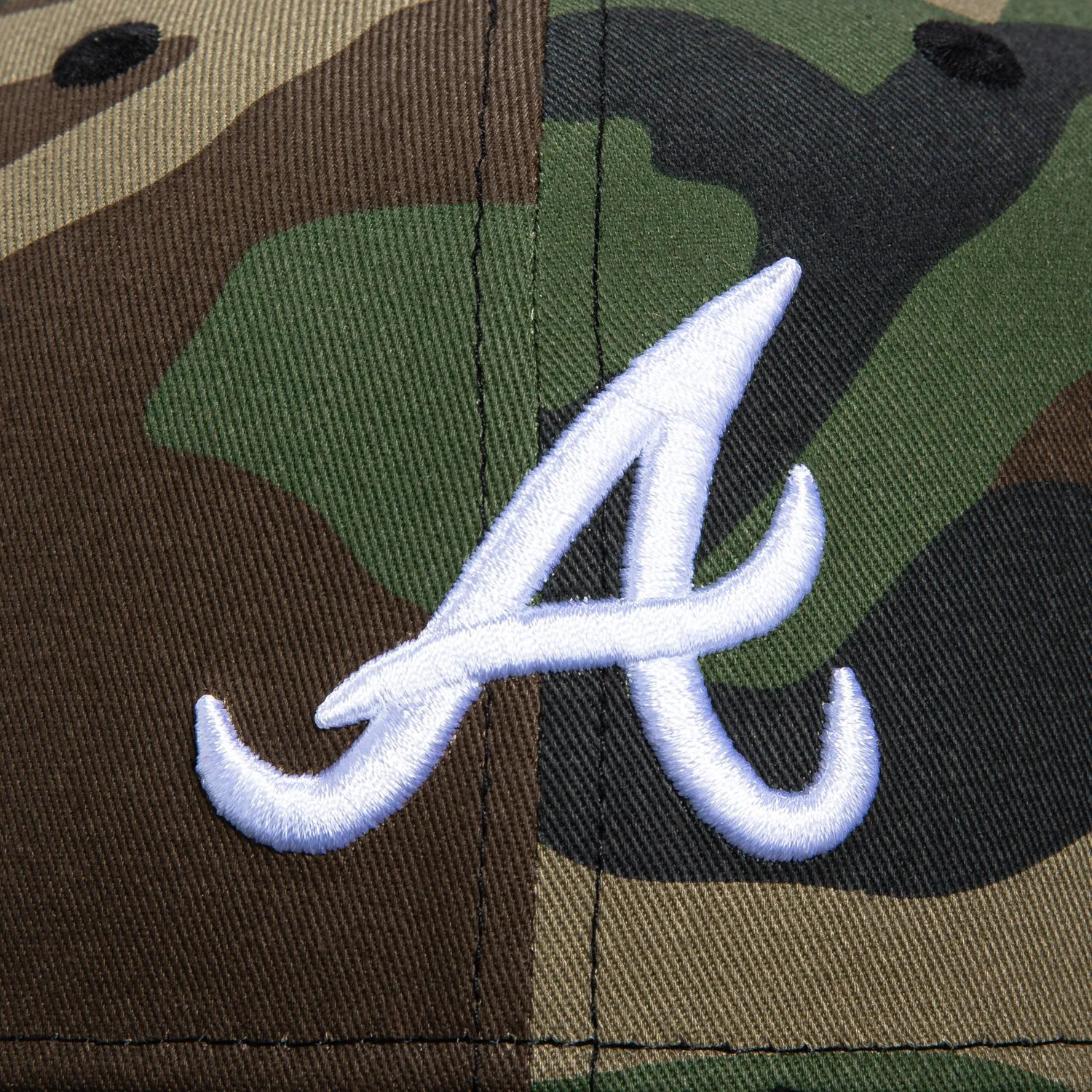 New Era 9Fifty MLB Basic Atlanta Braves Snapback Hat - Camo. White