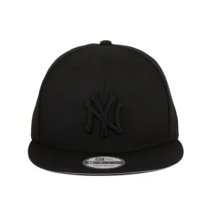 New Era 9Fifty MLB Basic New York Yankees Snapback Hat - Black. Black
