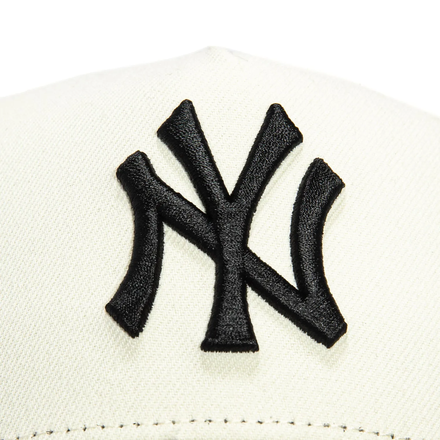 New Era 9Forty A-Frame New York Yankees Snapback Hat - White, Black